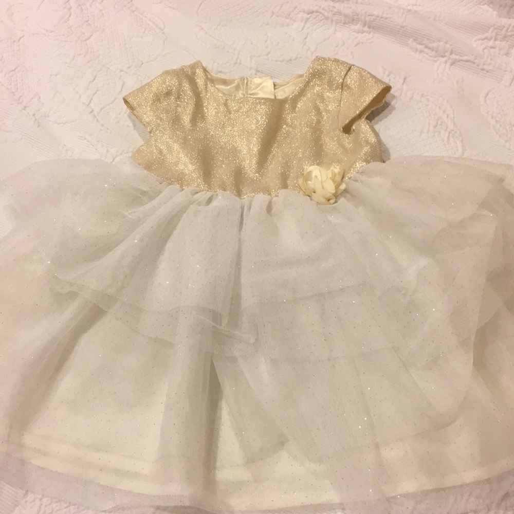 ✨❤️Gold white toddler dress✨✨❤️